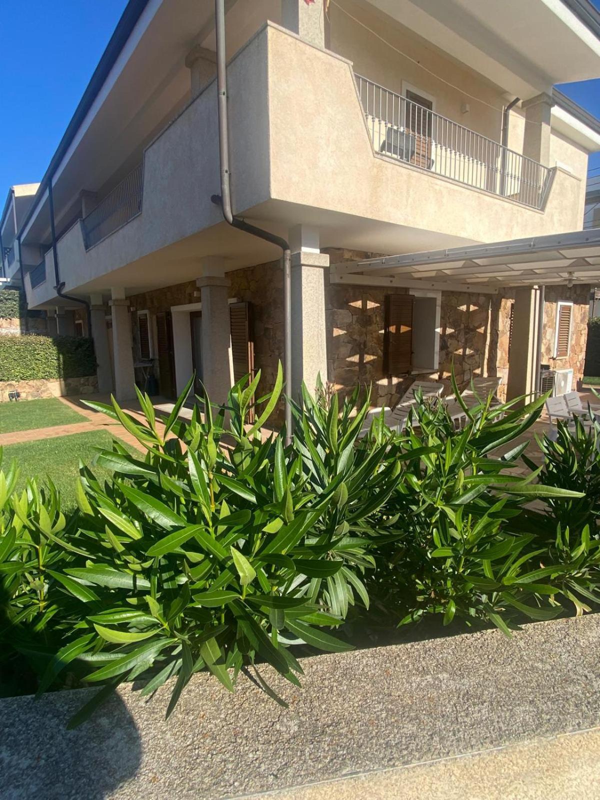 Le Perle Villa Palau Exterior photo